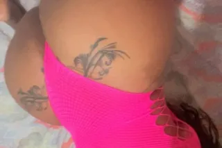 chica nuevs Latinas con culo grande photo 2