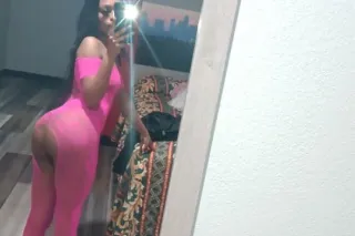 Small petite Freak😩💦 photo 5