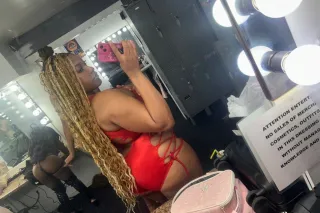 Sexy thick chocolate WET PUSSY ready for you daddy 💦🩷