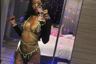 petite bae 😍🧚🏽 photo 3