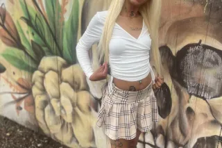 outcalls and car dates photo 11