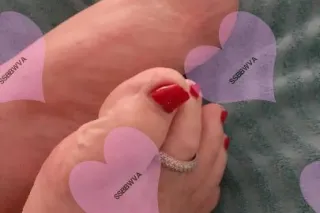 Soft Pink Lips SS BBW VA photo 5