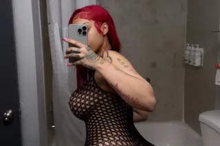 Pretty face Natural body 100% REAL