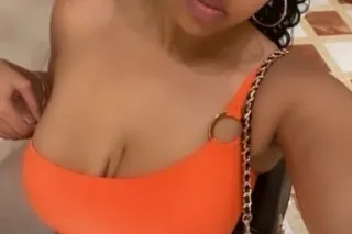 Hi babe im kapri, you sexy and seductive companion. lets have some fun 💦 photo 5