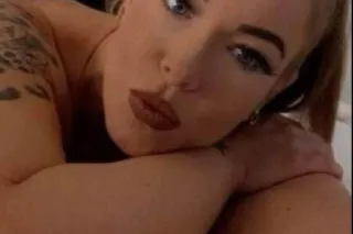 Pretty Face With A Dangerous Mouth photo 4