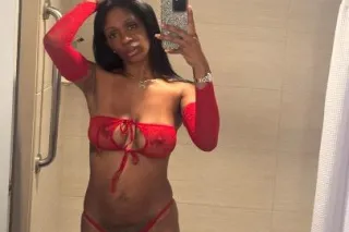 Who Doesnt Love A Model Available Now photo 3