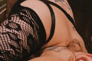 pretty busty brunnette 💋 photo 5
