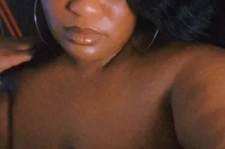 Something So Tall and Thick😘❤Outcall/Incall friendly😘Cum And Get A Slice Of This Pie Baby🍒🥧
