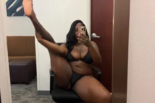 💦 BUSTY EBONY FREAK 👅🍫😉 ONE NIGHT ONLY ⚠⚠ photo 3