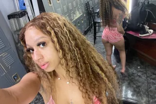 Blasian Squirter 💦 photo 4