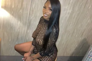 BACK IN TOWN BABES 😘RT COME HAVE A GOOD TIME AND EXPERIENCE A1 SERVICE 🤤🍫 2 HR FOR 600 special ☺