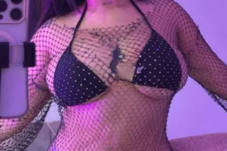 hola Amores soy valentina colombiana amorosa y muy cariosa photo 2