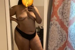 Back in Town Tonight! I Know You Missed Me😜Tall, Thick, Trouble😘 Come Climb This Tree Daddy😘💦 photo 3