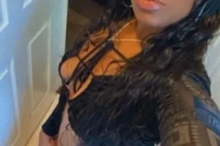 Girls with glasses eat so much dick & pussy be wetter🤤 AND WE REALLY LOVE HEAD You can come to me in Southfield 🏨 or I can come to you 🚘 photo 7