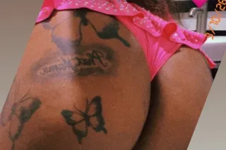 THICK HOT AND SEXY😌