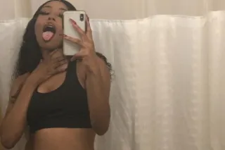 Sexy 🍒Petite 🎀Light Skin Dream Girl 💫Here to Spoil You 😘In Calls & Outcalls Available Now