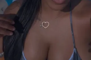 INCALLS❤😘 ExoTic🥰 UpScale Beauty with big titties and a fat juicy ass 💕🌸🎉🍑😩💦