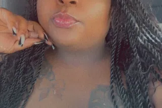 incalls available photo 3