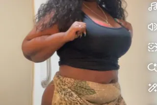 Huge 64 inch Booty Ebony REAL BBW