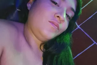 sexi latina photo 2