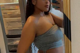 LOOK NO FURTHER 😻 YOUR FAVORITE PLAY MATE IS BACCCK 💦💦 photo 2