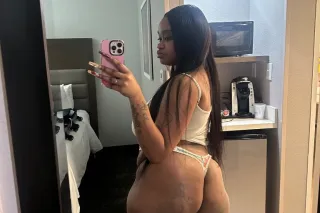 Your Favorite Girl 💦 FACETIME SHOWS 📲 Curvy 🌶 Creamy Wet 💦 Ready To Play ALWAYS 😘 photo 3