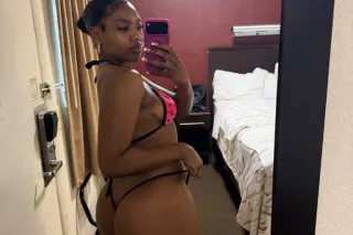 baddie last day lets have fun👅290hr specials available today!! photo 2
