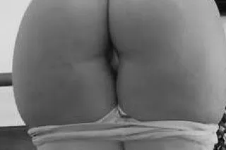 Worth the trip if you cum thru for that late night tip photo 2
