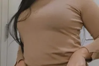 Texteame WHATSSAP ☺Latina🇨🇺 sexy, independiente y con buenas nalgas