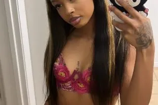 🍭Sexy exotic caramel freakk🫦CUM SEE ME BABY😋 lets have some fun🧁 facetime shows and content available!! 📲😉