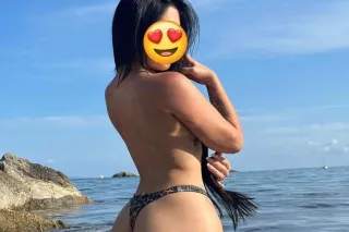 Hot sexy Latina girls willing to please you😈