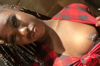 HERE FOR A GOOD TIME DADDY💦💦 follow my twitter @sexyanastasia_ photo 4