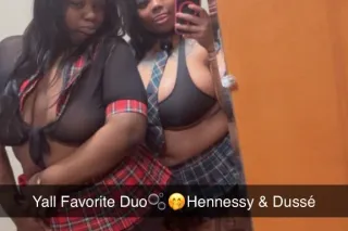 Two Girls Available🫧🤭 Yes We Verify 🫧🤭 photo 4