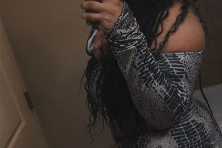 brown skin baddie photo 4