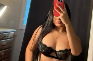 Avaliable now 🥰 Come I,m latin colombian 🤤
