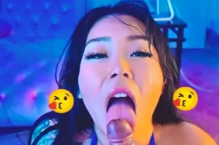Young sexy Asian girl😍& Clean Pussy😘Full-Body Massage and I'm Available for Hookup photo 9