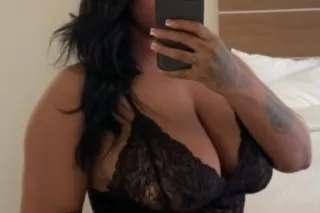 SHORT TIME HERE 🥰. SQUIRTER😋😋!! IN/OUTS !! COME GET A TASTE😘😘 photo 3