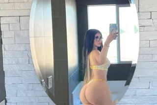 Hi, baby , I'm a Latina girl available💦24/7 to fulfill all your desires.