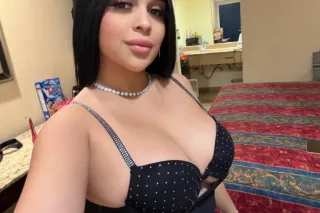 REAL REAL 🥵🥵Perfecta flaca caliente 🥵 quiero cumplir todas tus fantasias ser tu perrita en la cama papi 🌶🌶 ven a comerme en todas las posiciones 🥰 photo 2