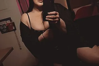 She gives me insane brain, and then she swallows it. photo 2