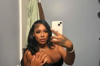 New in Town lets hang out🫦💦