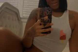 Vanessa The Vixxen 🧁sat spcs
