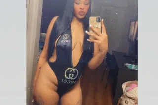 Here For A GoodTime Not A Long Time 🖤🥰🌪 photo 2