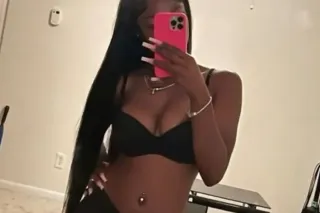 kashh with da a$$💗💰💰💰💰 photo 3