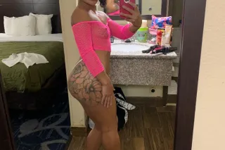 Puerto Rican Mixed Model 🥰😍 Incall available 📱 photo 3