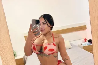 I'm a beautiful Latina 😍