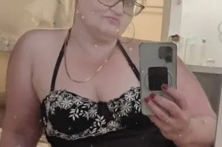 Sensual BBW MILF BBW PROFESSIONAL COCK SUCKER