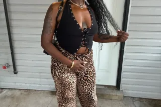 NEW PUSSY IN Town