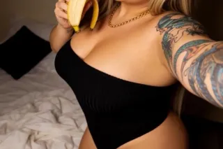 freaky friday with your blonde slut 💦💋 dont hesitate 🤤