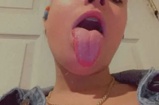 SELLING CONTENT AND DOING MEET UPs OUT CALL ONLY photo 6